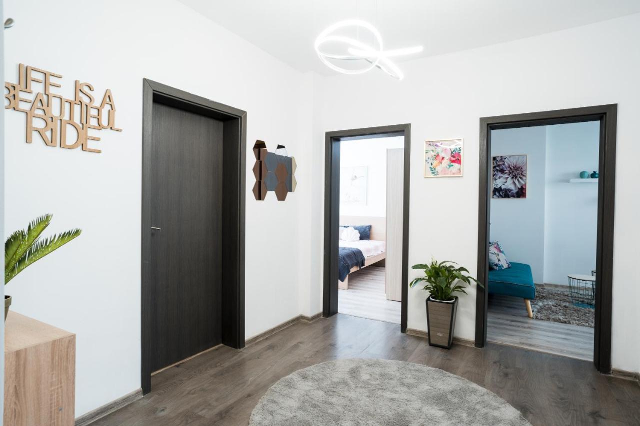 Black Sea Top Centre Apartments Varna Exterior foto